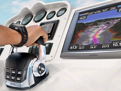 С 2011 г. Volvo Penta и Garmin начали совместную разработку систем управления, навигационного оборудования и средств связи