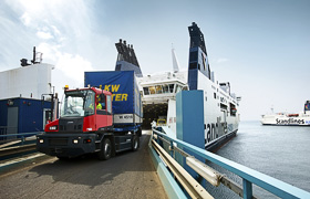 Портовый тягач KALMAR с двигателем Volvo Penta